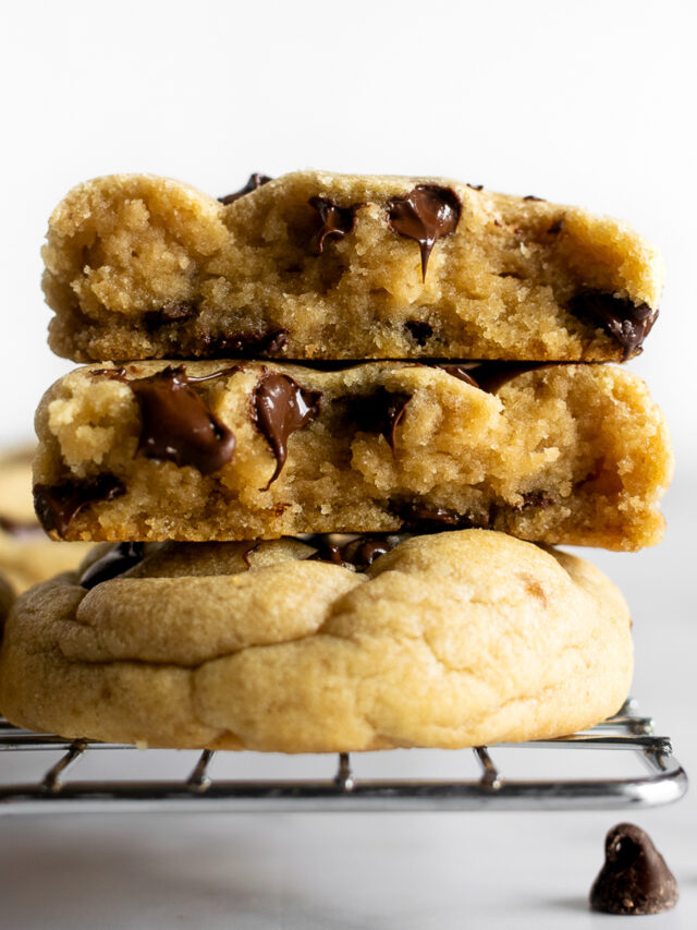 Best Chewy Chocolate Chip Cookies Recipe - Simple Everyday Recipes