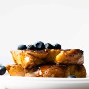 There's no better word than "unbelievable" to describe this unbelievable french toast– you have to try it! It's the perfect breakfast for the weekend with the family!