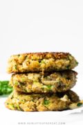 These simple crispy quinoa patties are so versatile and a great meatless options that even meat eaters will love! Make them at the beginning of the week to enjoy for lunches or dinner!