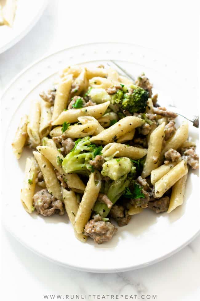 This sausage and broccoli pasta is absolutely delicious. It's not only easy to make, but it's bursting with flavor, feeds a family, and keeps for days in the refrigerator for leftovers!