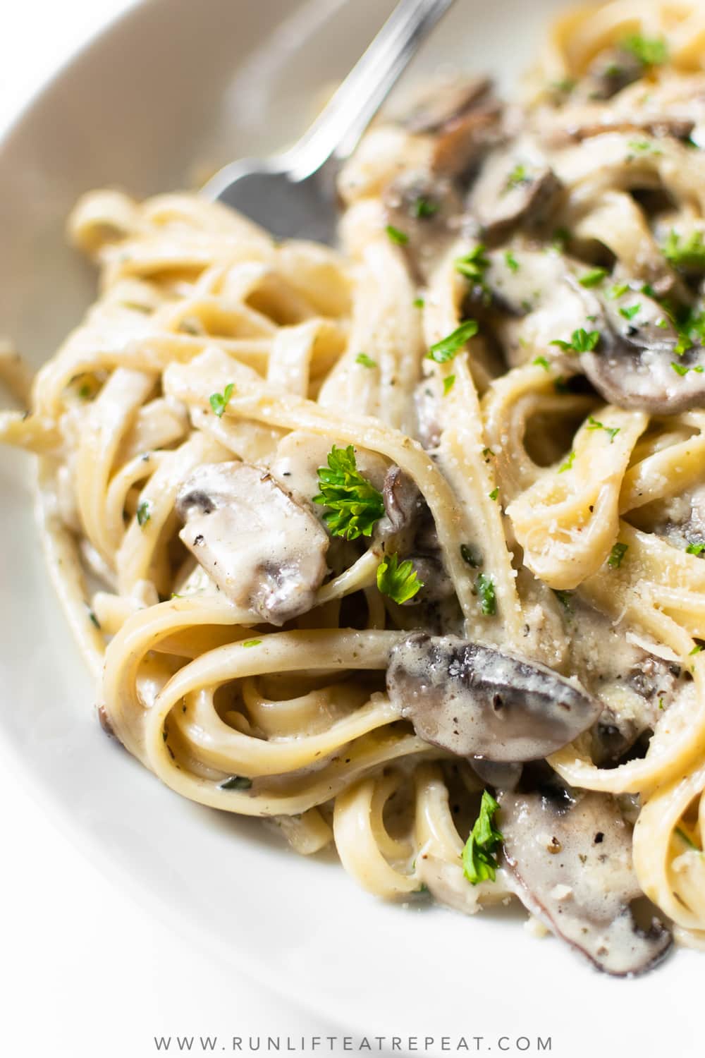 Creamy Mushroom Pasta - Run Lift Eat Repeat