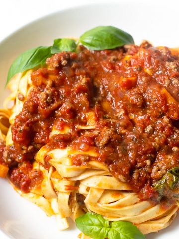 This pasta bolognese recipe is a classic Italian dish that is truly a comfort meal. This recipe is made in one pot, incredibly flavorful and a recipe that your family will love!