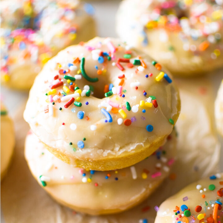 When you're craving donuts but want to make them at home without all the work— these glazed donuts save the day! This glazed donut recipe is incredibly simple, 35 minutes start to finish, and are baked, not fried. Perfect for the weekend or even during the week!
