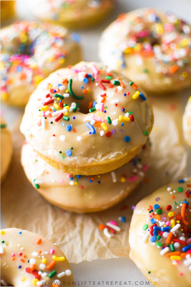 When you're craving donuts but want to make them at home without all the work— these glazed donuts save the day! This glazed donut recipe is incredibly simple, 35 minutes start to finish, and are baked, not fried. Perfect for the weekend or even during the week!