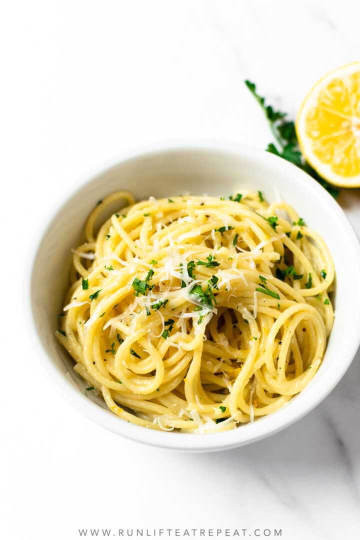 Spaghetti Aglio e Olio - Run Lift Eat Repeat