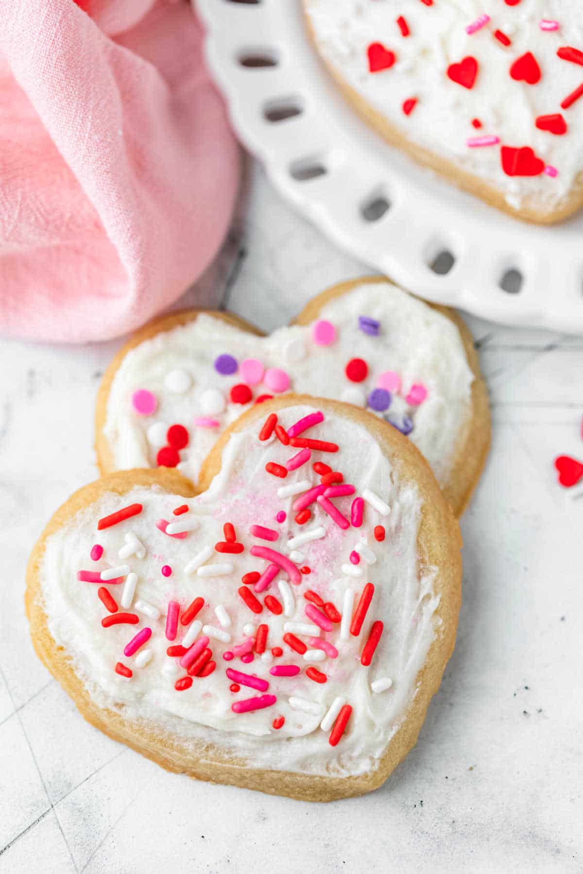 It's time to get inspired and celebrate February 14th with these 20 Valentine's Day dessert recipes including cookies, cupcakes, cakes and more! From red velvet chocolate chip cookies and mini flourless chocolate cakes to easy fresh strawberry mousse, there's something for everyone to love!