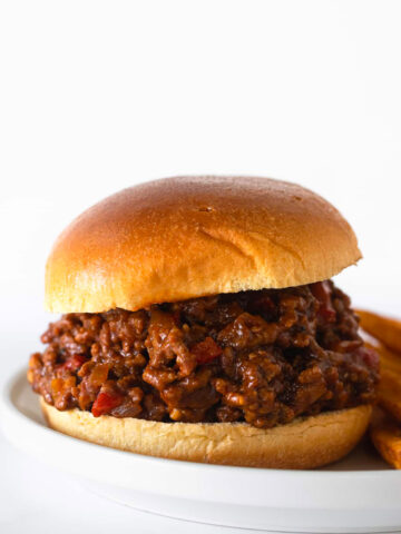 Move over Manwich, this is hands down the best sloppy joes recipe! Not only does it have BIG flavor thanks to the homemade sauce, it's a minimal effort recipe – made in one pan and done in 35 minutes!