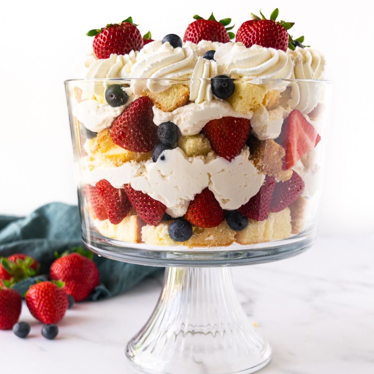 Easy Cheesecake Berry Trifle (No-Bake!)