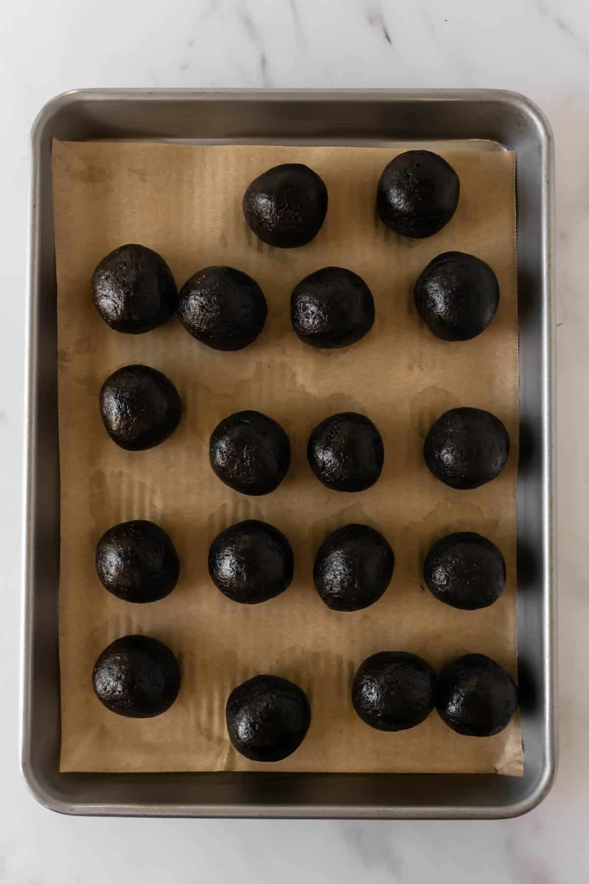 rolled balls of Oreo truffles.